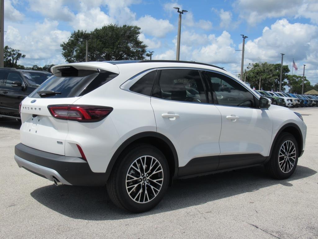 new 2025 Ford Escape PHEV car, priced at $35,794
