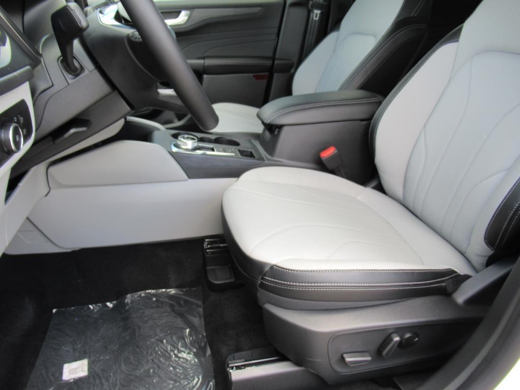 new 2025 Ford Escape PHEV car, priced at $35,499