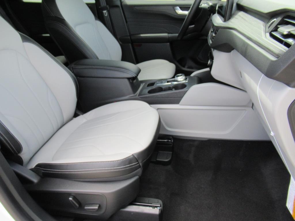 new 2025 Ford Escape PHEV car, priced at $35,499