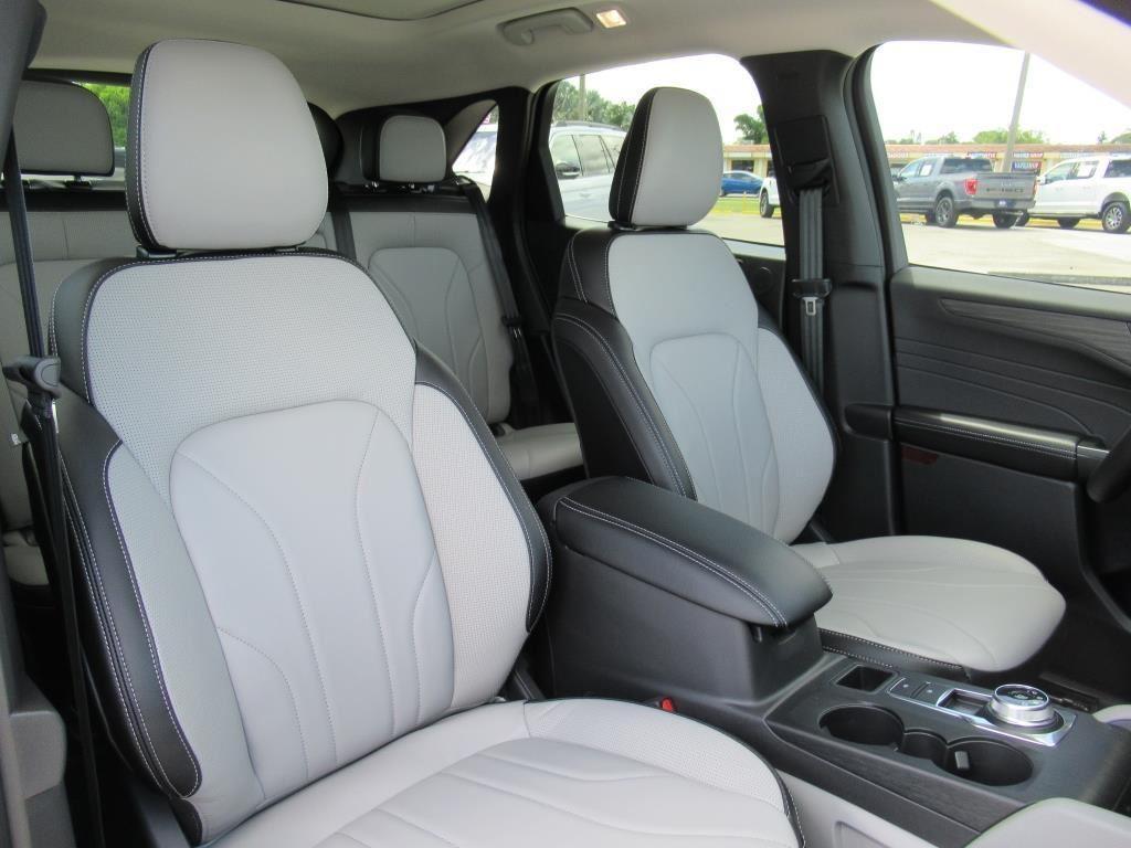 new 2025 Ford Escape PHEV car, priced at $35,499