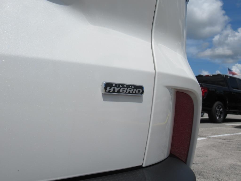 new 2025 Ford Escape PHEV car, priced at $35,499