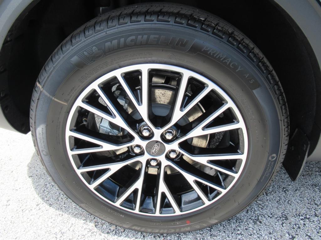 new 2025 Ford Escape PHEV car, priced at $29,172