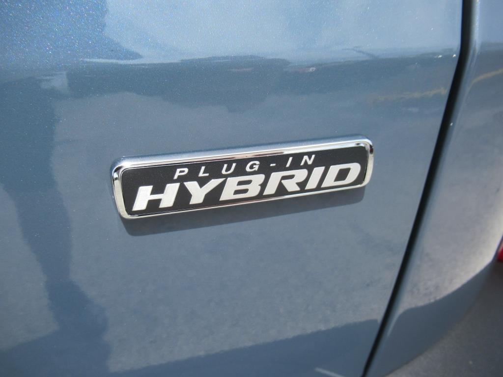 new 2025 Ford Escape PHEV car, priced at $29,172