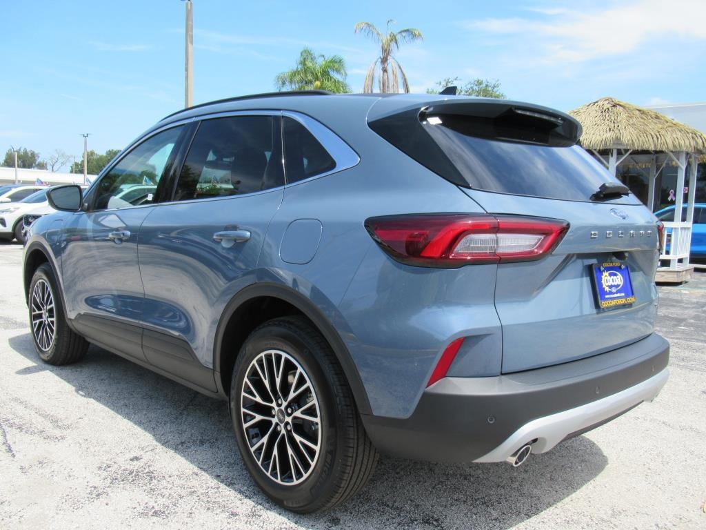 new 2025 Ford Escape PHEV car, priced at $29,172