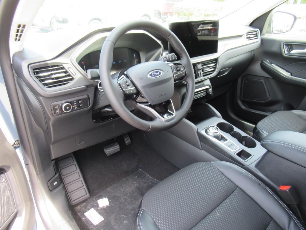 new 2025 Ford Escape PHEV car, priced at $29,172