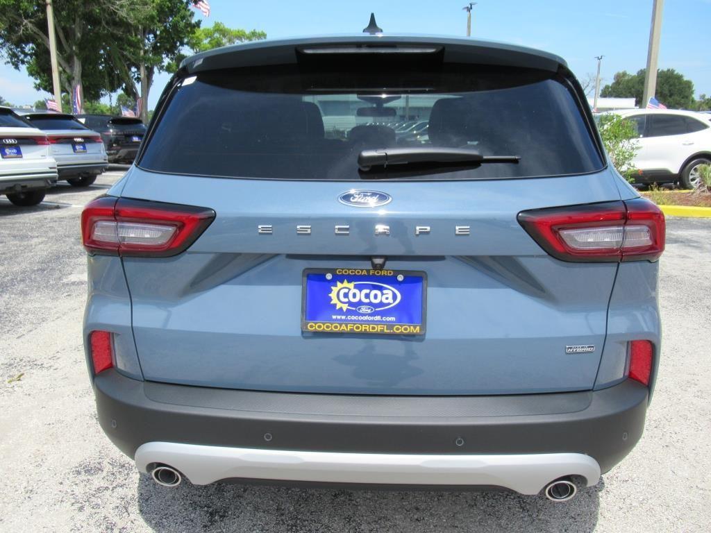new 2025 Ford Escape PHEV car, priced at $27,806