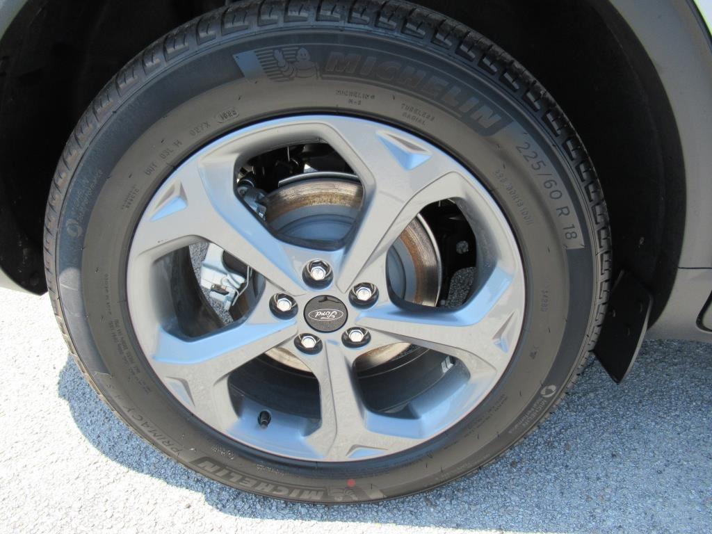 new 2025 Ford Escape car, priced at $29,155