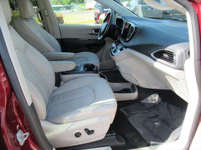 used 2021 Chrysler Pacifica Hybrid car, priced at $21,799