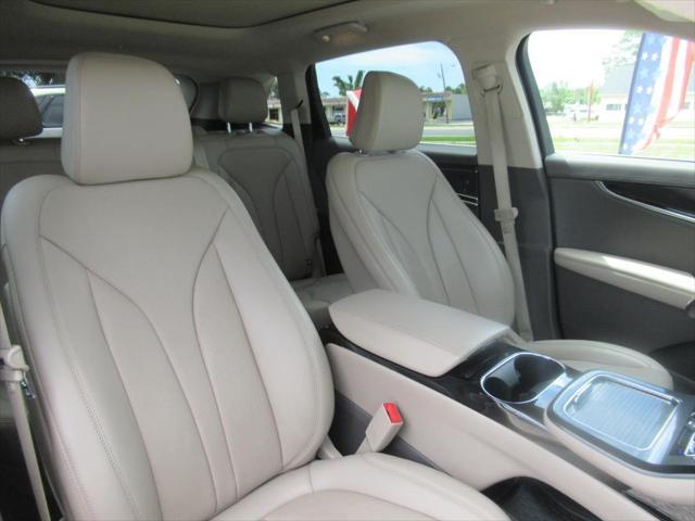 used 2022 Lincoln Nautilus car, priced at $31,699