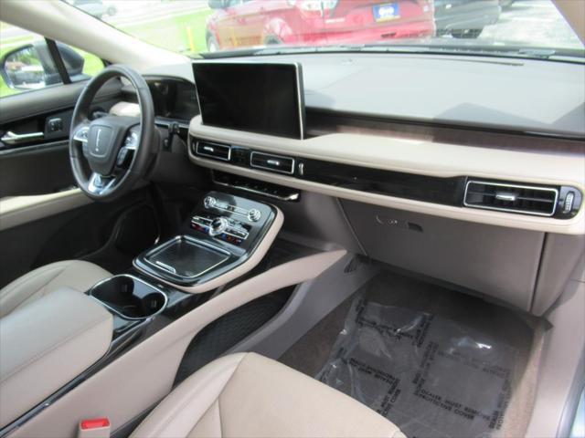 used 2022 Lincoln Nautilus car, priced at $31,699