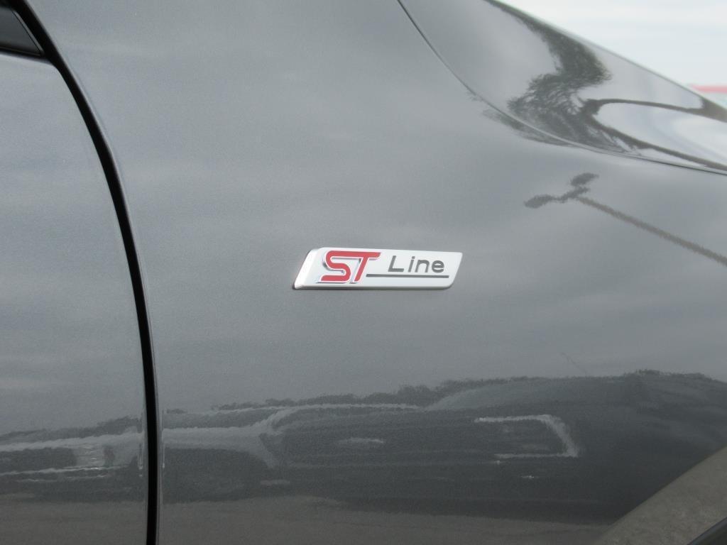 new 2025 Ford Escape car, priced at $25,138