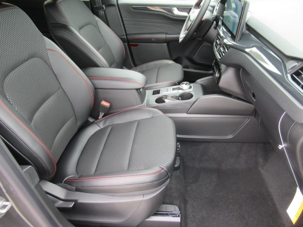 new 2025 Ford Escape car, priced at $25,138