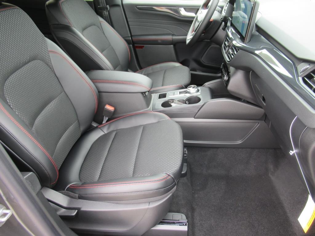 new 2025 Ford Escape car, priced at $25,499