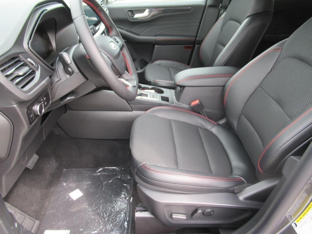 new 2025 Ford Escape car, priced at $25,138