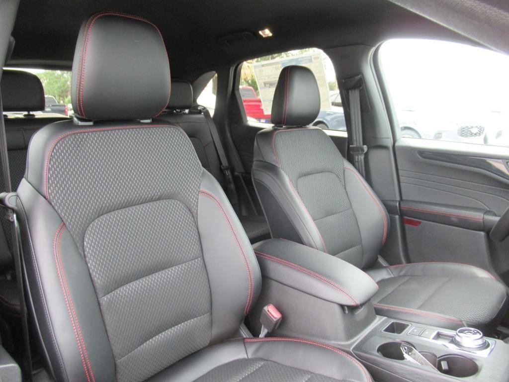 new 2025 Ford Escape car, priced at $25,138