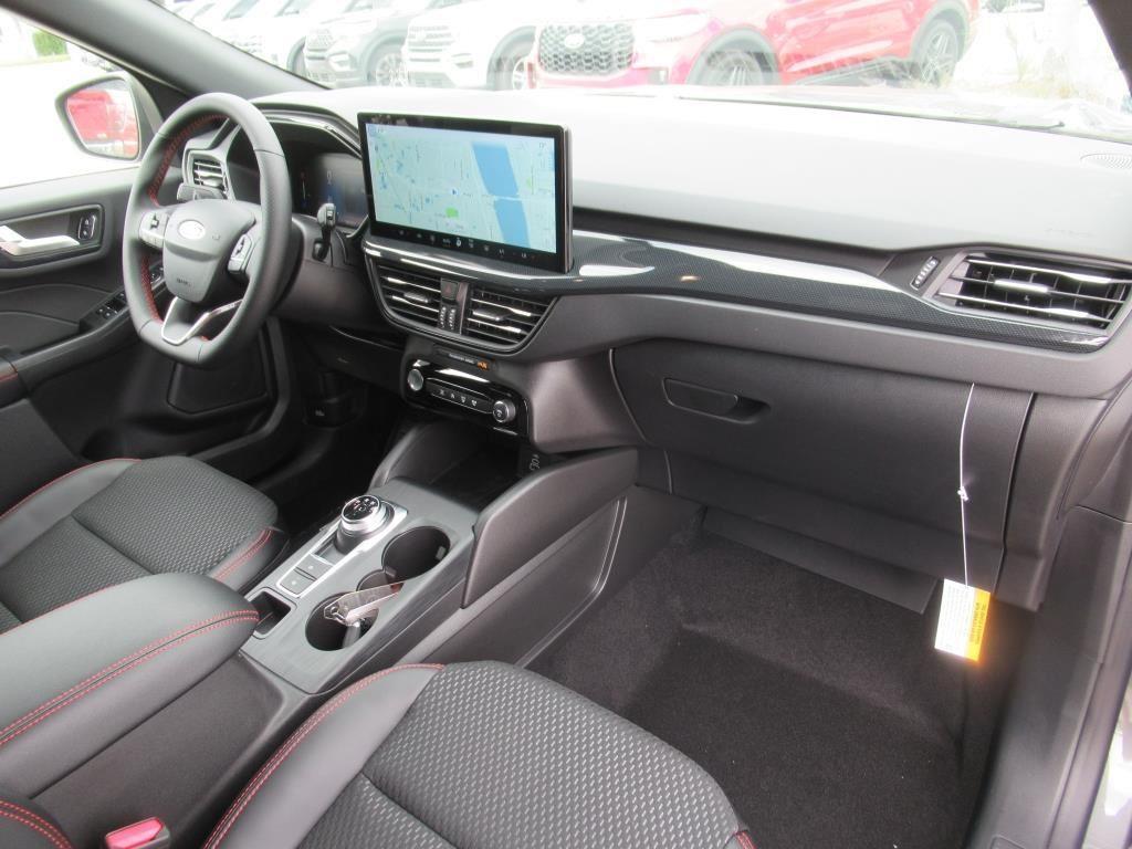 new 2025 Ford Escape car, priced at $25,138