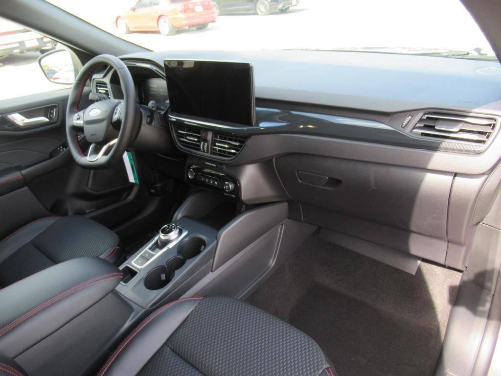 new 2025 Ford Escape car, priced at $33,097