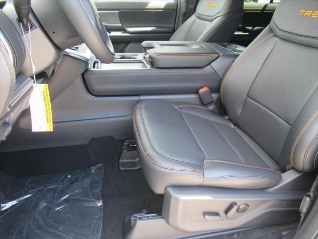 new 2025 Ford Expedition car, priced at $79,650