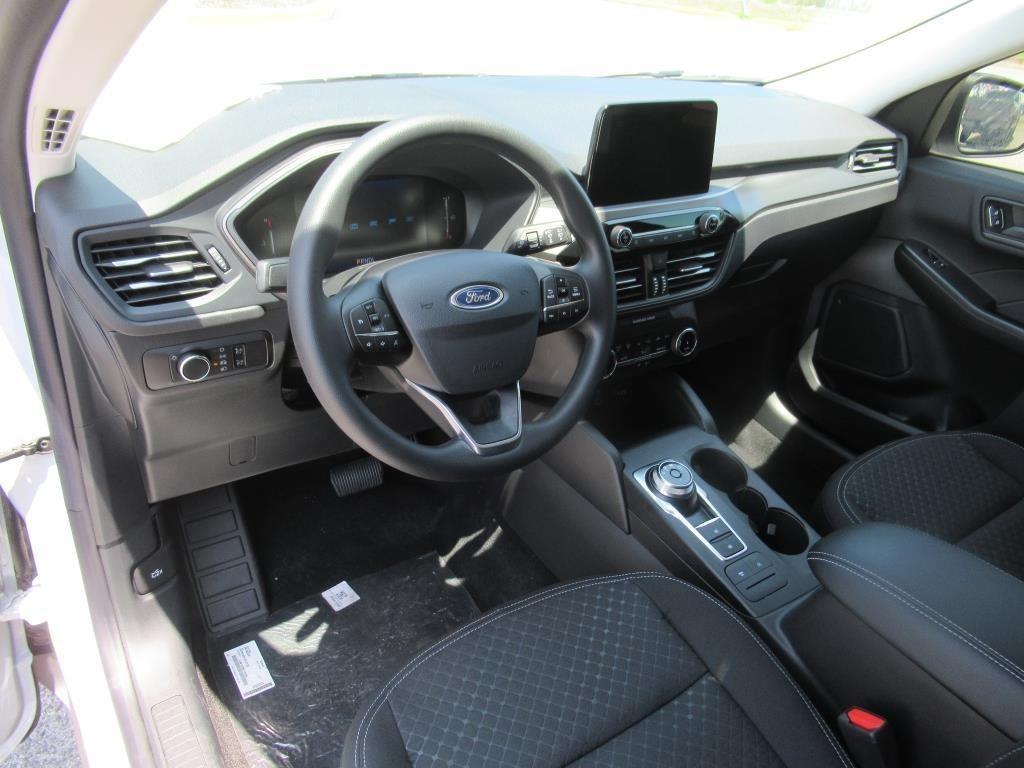 new 2025 Ford Escape car, priced at $22,555