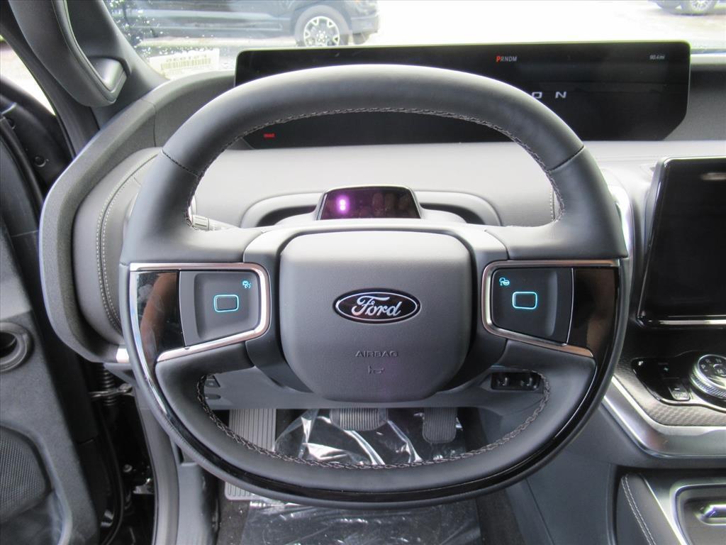 new 2025 Ford Expedition car, priced at $83,490