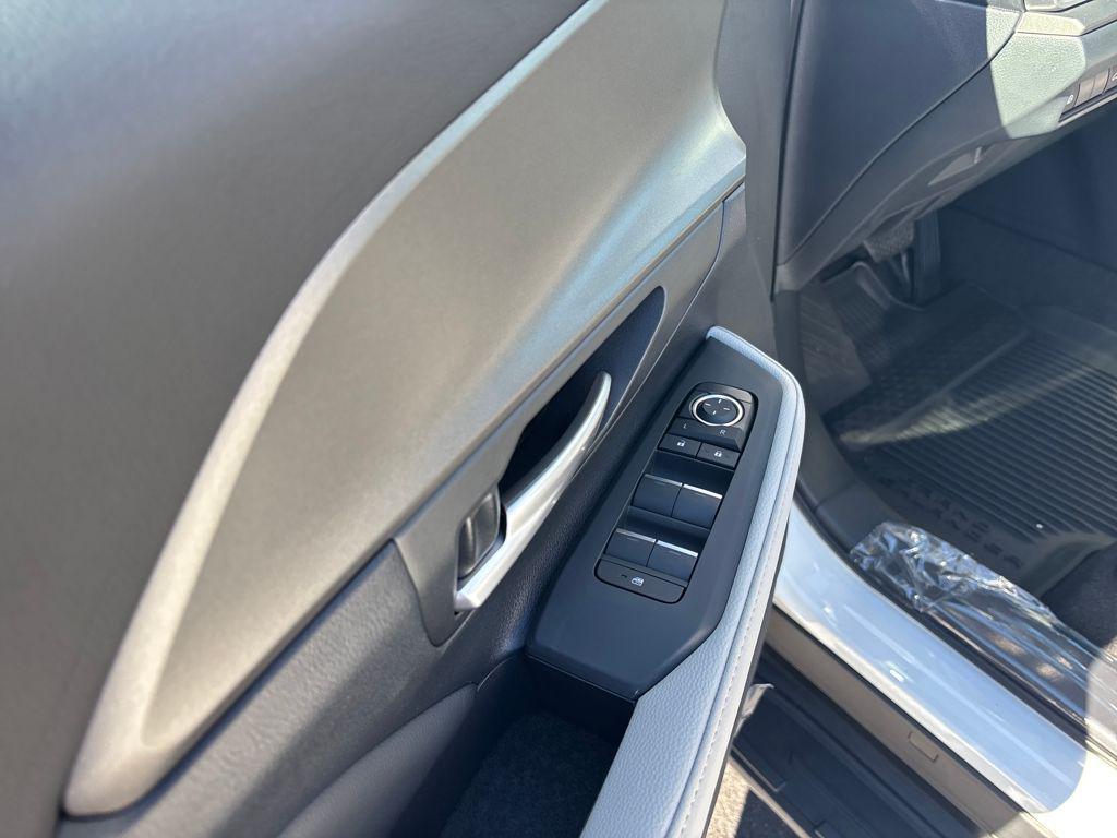 new 2026 Toyota Highlander car, priced at $48,333