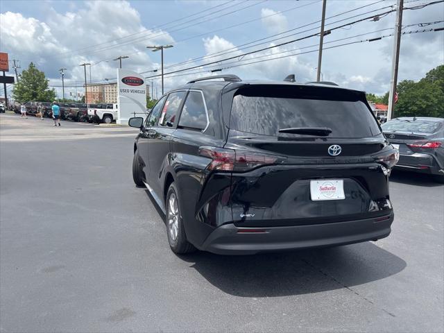 new 2025 Toyota Sienna car, priced at $47,017