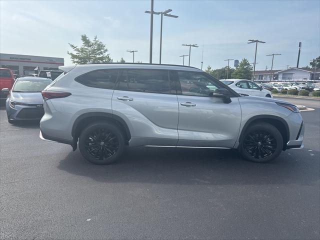 new 2025 Toyota Highlander car, priced at $50,220