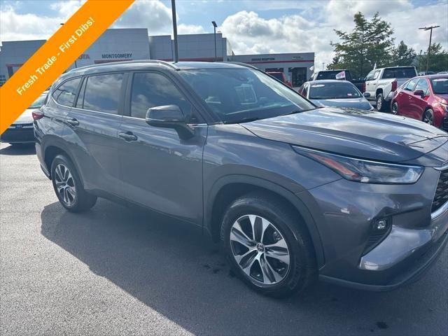 used 2023 Toyota Highlander car, priced at $36,700