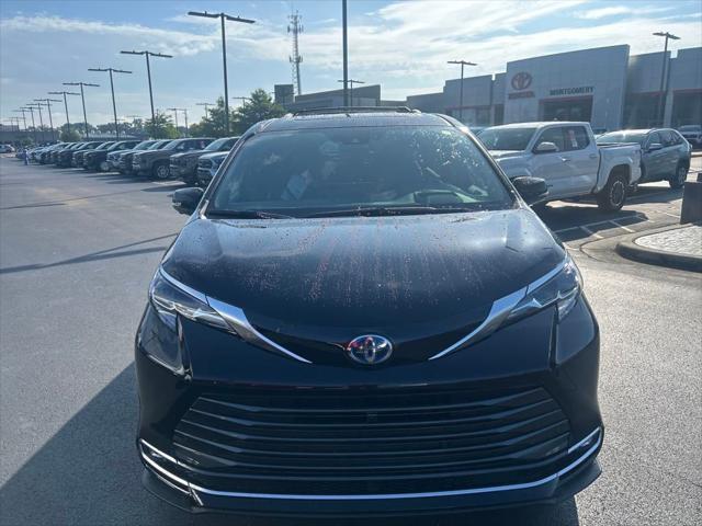 new 2025 Toyota Sienna car, priced at $59,851