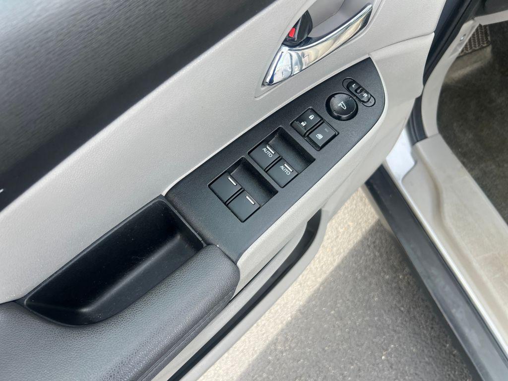 used 2016 Honda Odyssey car, priced at $10,700