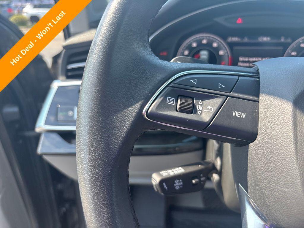 used 2023 Audi Q7 car, priced at $43,700