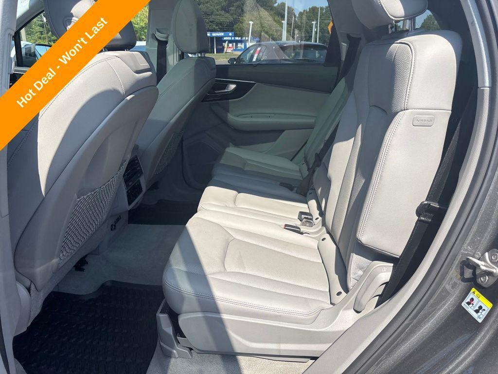 used 2023 Audi Q7 car, priced at $43,700