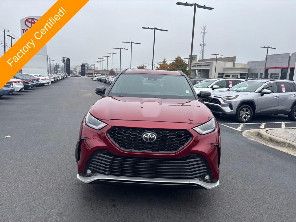 used 2023 Toyota Highlander car, priced at $39,400