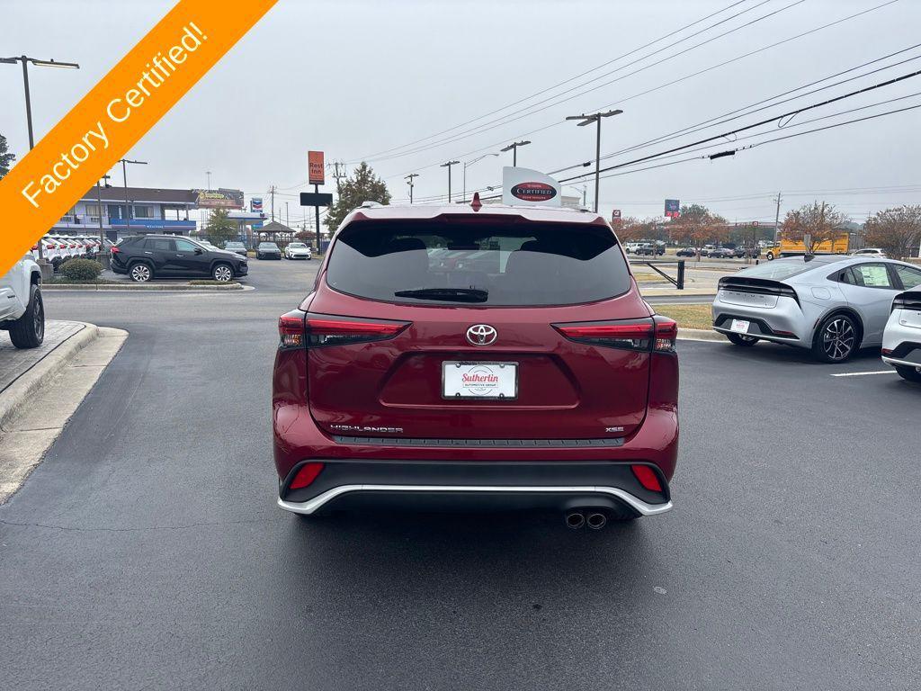 used 2023 Toyota Highlander car, priced at $39,400