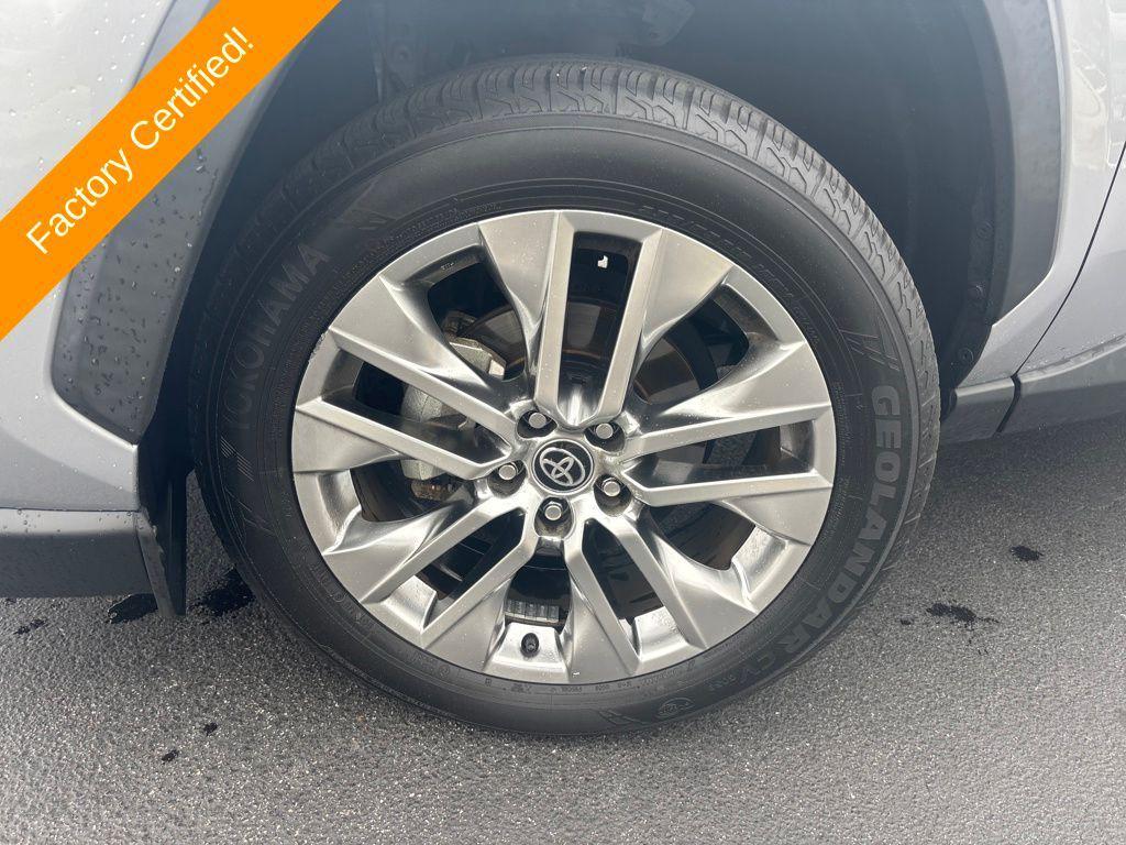 used 2021 Toyota RAV4 car, priced at $30,900