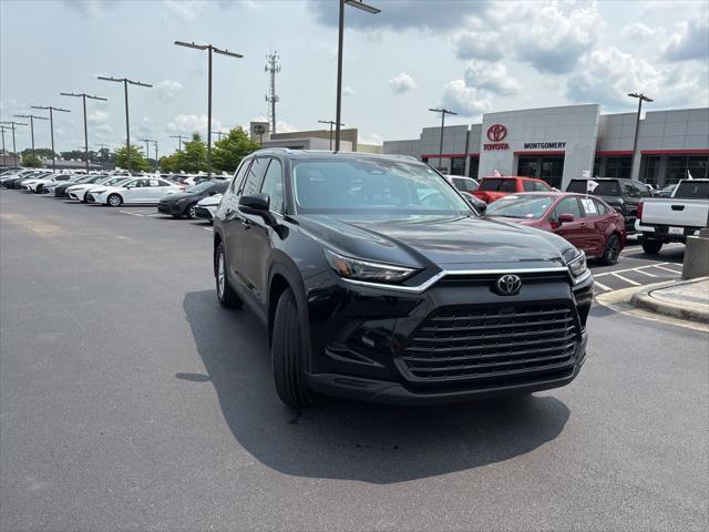 used 2024 Toyota Highlander car, priced at $41,589