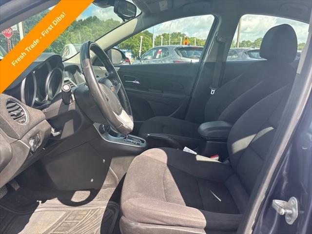 used 2014 Chevrolet Cruze car, priced at $8,200