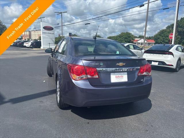 used 2014 Chevrolet Cruze car, priced at $8,200