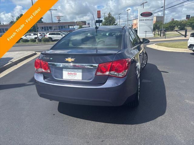 used 2014 Chevrolet Cruze car, priced at $8,200