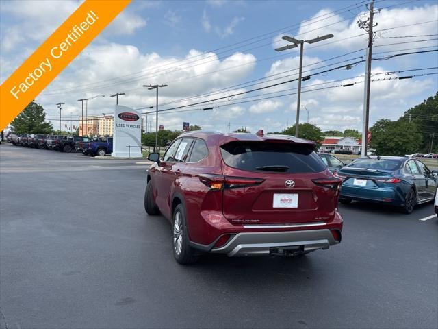 used 2024 Toyota Highlander car, priced at $51,652