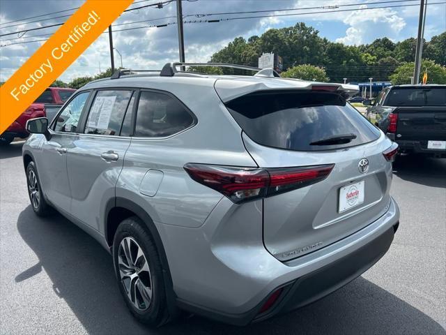 used 2024 Toyota Highlander car, priced at $39,500