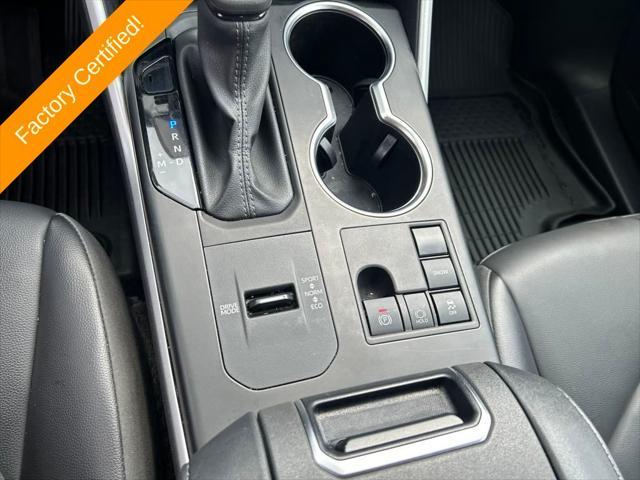 used 2024 Toyota Highlander car, priced at $39,500