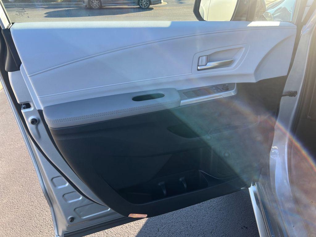 new 2025 Toyota Sienna car, priced at $47,541