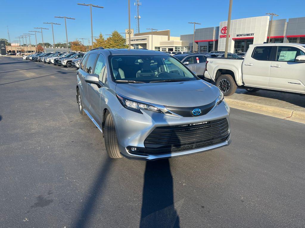 new 2025 Toyota Sienna car, priced at $47,541