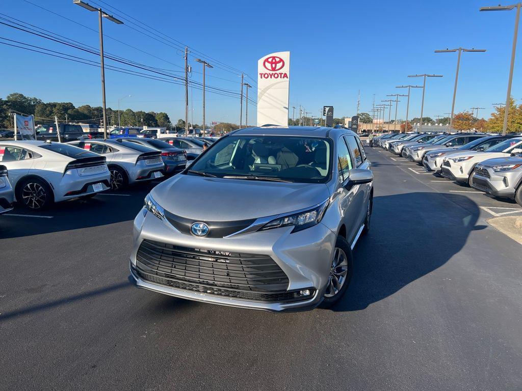 new 2025 Toyota Sienna car, priced at $47,541