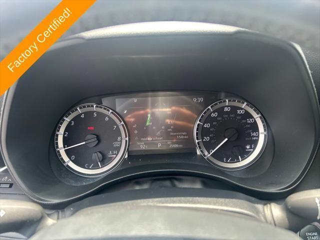 used 2024 Toyota Highlander car, priced at $40,200