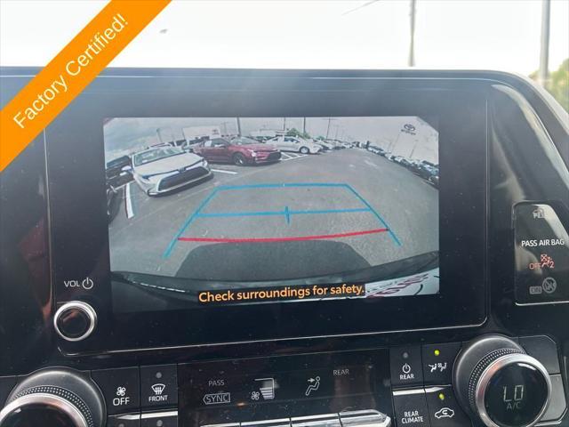 used 2024 Toyota Highlander car, priced at $40,200
