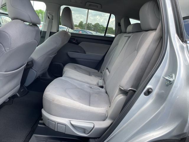 used 2024 Toyota Highlander car, priced at $40,831
