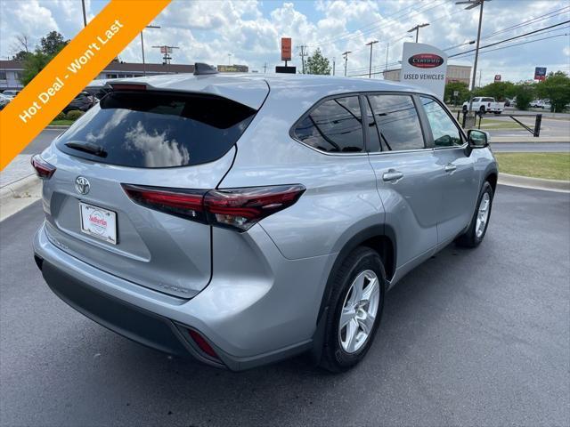 used 2024 Toyota Highlander car, priced at $38,896