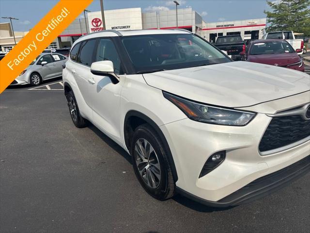 used 2024 Toyota Highlander car, priced at $43,299